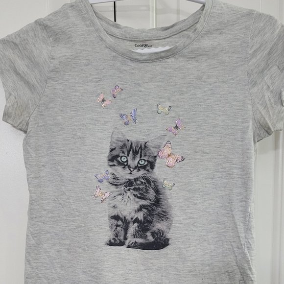 t - shirt with kitty - Picture 1 of 1